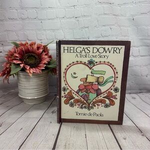 vintage 1977 Helga's Dowry a troll love story hardcover Book by Tomie de Paola
